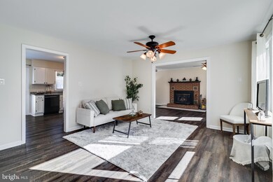 23302 Lakeview Dr, California, MD 20619 - photo 2