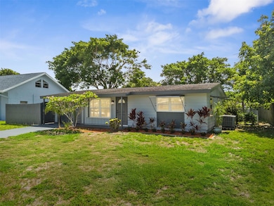 845 SE Airoso Blvd, Port Saint Lucie, FL 34983 - photo 3