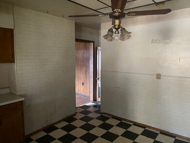 813 Lauck St, McKeesport, PA 15133 - photo 5