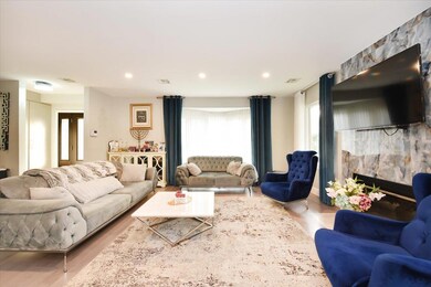 80-03 192nd St, Hollis, NY 11423 - photo 6