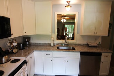 13 Duck Pond Way unit 2, Lincoln, NH 03251 - photo 4