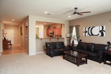 0009_Living_8920DininoCt