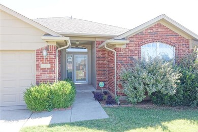 2004 SE 6th St, Moore, OK 73160 - photo 2