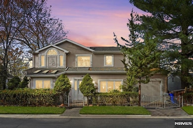 703 Stewart St, Ridgefield, NJ 07657 - photo 2