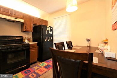 8 Marsh Ct, Lawrence Township, NJ 08648 - photo 4