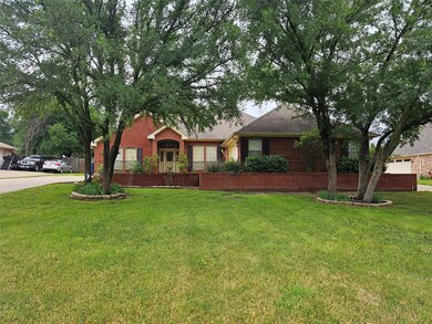 205 Aqua Vista Dr, Granbury, TX 76049 - photo 2