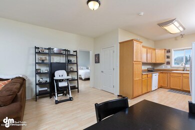 Dining Area 20190404-DW-45199-SMALL