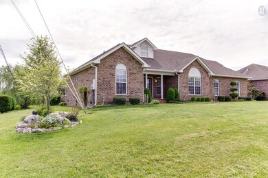 ELEGANT LANDSCAPING ALL AROUND THE HOME