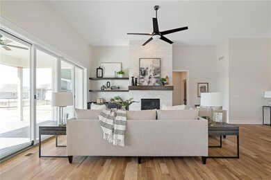 9252 Saddletop St, Lenexa, KS 66227 - photo 7