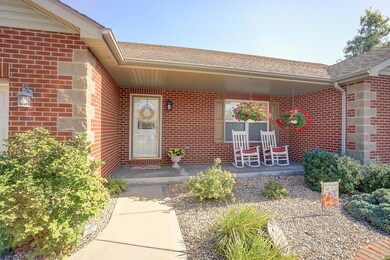 1012 Torrington Ln, Freeburg, IL 62243 - photo 2