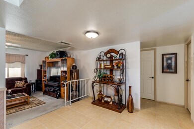 810 E Todd Dr, Tempe, AZ 85283 - photo 6