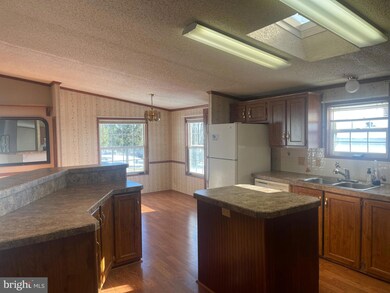 380 W Cedar St, Palmyra, PA 17078 - photo 7