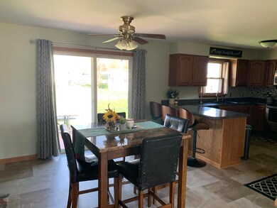 325 14th Ave NE, Jamestown, ND 58401 - photo 4