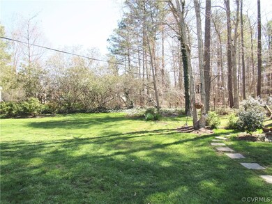 Rare yard in Western Henrico County!!