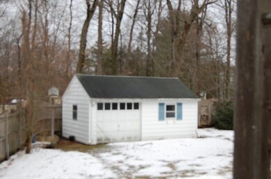 53 Bumble Bee Cir, Shrewsbury, MA 01545 - photo 3