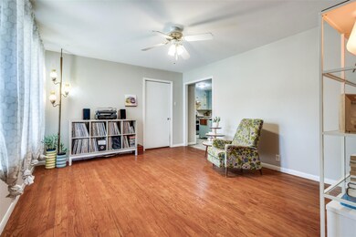 1812 Linden Dr, Denton, TX 76201 - photo 5