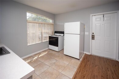 527 Caribbean Dr unit B, Davenport, FL 33897 - photo 6