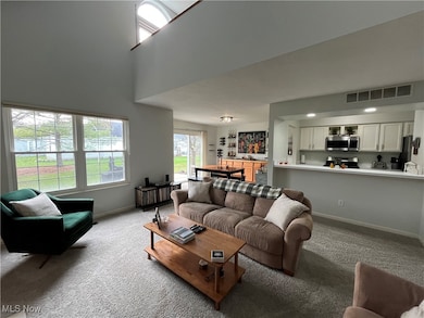 3510 E Prescott Cir, Cuyahoga Falls, OH 44223 - photo 6