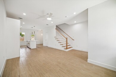 992 Marjorie St, Houston, TX 77088 - photo 3