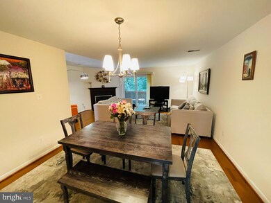 3828A Steppes Ct, Falls Church, VA 22041 - photo 2