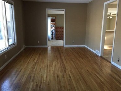 8301 Garfield Ave S, Bloomington, MN 55420 - photo 2