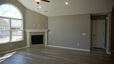 820 E Kings Mead Cir unit 2, Nixa, MO 65714 - photo 4