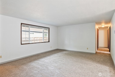 2661 Maple St, Longview, WA 98632 - photo 4