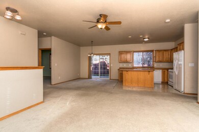 20924 Spinnaker St, Bend, OR 97701 - photo 6