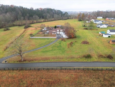 705 Corinth Rd, Corbin, KY 40701 - photo 4