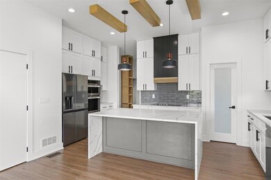 3931 NW 181st St, Clive, IA 50325 - photo 7