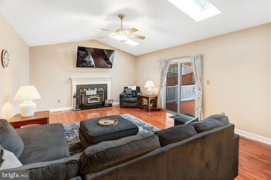 21 Little Brook Cir, Fredericksburg, VA 22405 - photo 3