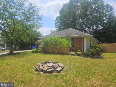 12309 Starlight Ln, Bowie, MD 20715 - photo 4