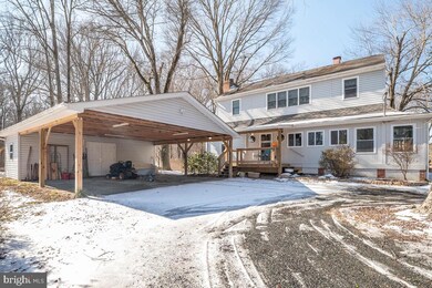 12101 Daisy Ln, Glenn Dale, MD 20769 - photo 2