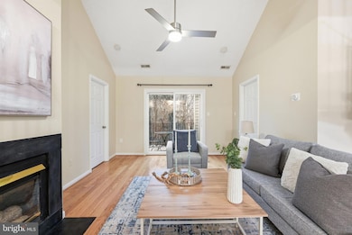 15315 Diamond Cove Terrace unit 13, Rockville, MD 20850 - photo 3