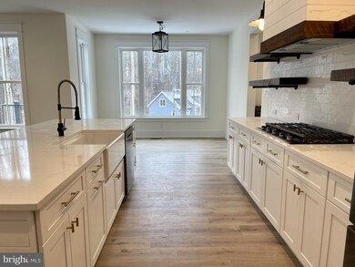 798 Richardson Dr, Harwood, MD 20776 - photo 5