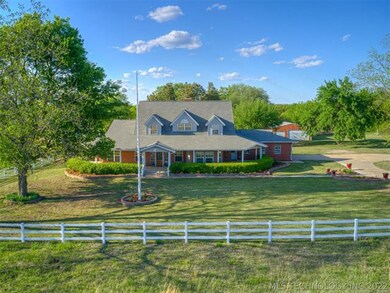 1010 Warren Rd, Henryetta, OK 74437 - photo 4