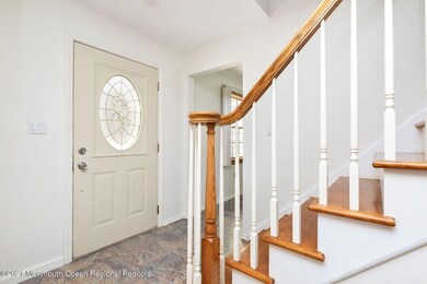 32 Lisa Dr, Hazlet, NJ 07730 - photo 3