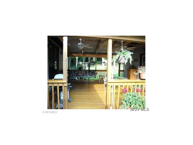 view of covered deck