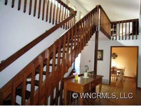 5 Elmwood Ln, Asheville, NC 28803 - photo 4