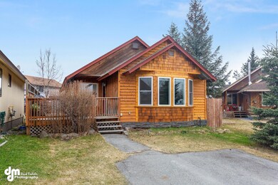 Exterior Front_Kristian 48-FULL