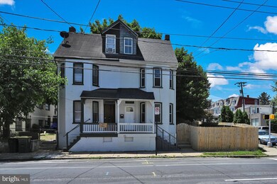 704 E Walnut St, Lancaster, PA 17602 - photo 2