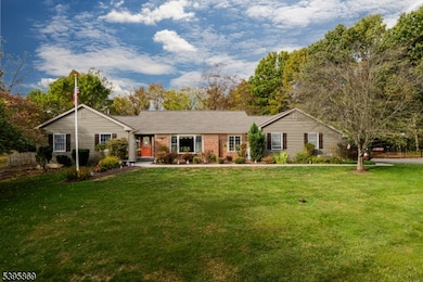 5 Alice Ct, Blairstown, NJ 07825 - photo 2