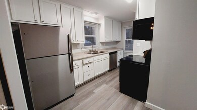 211 W 4th St, Red Oak, IA 51566 - photo 5