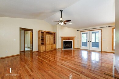 2 Clyde Ln, Bella Vista, AR 72715 - photo 2