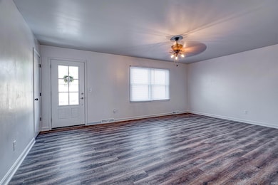 7699 Georgia Ln, Newburgh, IN 47630 - photo 3