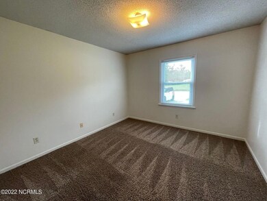 1820 Burgaw Hwy, Jacksonville, NC 28540 - photo 4