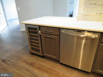 2931 Deer Hollow Way unit 402, Fairfax, VA 22031 - photo 4