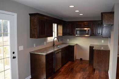 82 Belmont Rd, Manchester, TN 37355 - photo 6