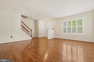 544 Highland Towne Ln, Warrenton, VA 20186 - photo 5