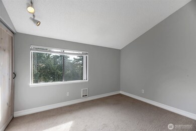 17028 NE 80th St unit C2, Redmond, WA 98052 - photo 4